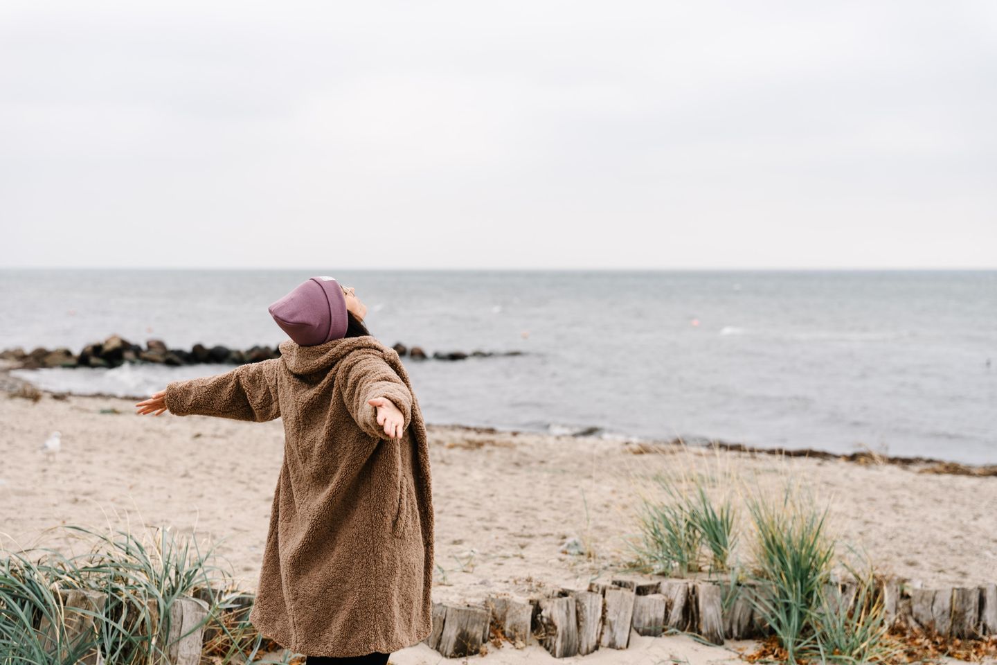 Frau Herbst Durchatmen Meer
