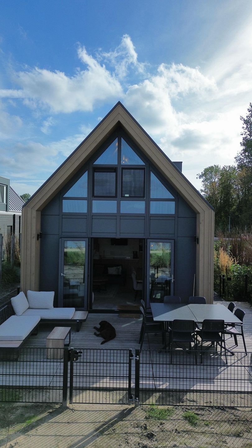 BeachHouse Strandgut in erster Reihe am IJsselmeer, direkt nebem dem Strand