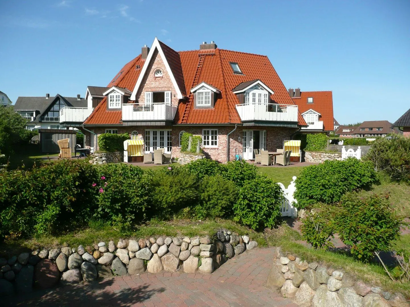 LH Strandgeflüster, App.2 Wenningstedt - Fassade / Eingang