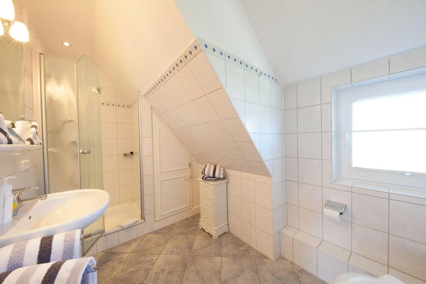 C-Haus Constanze, App. 46 Wenningstedt - Badezimmer