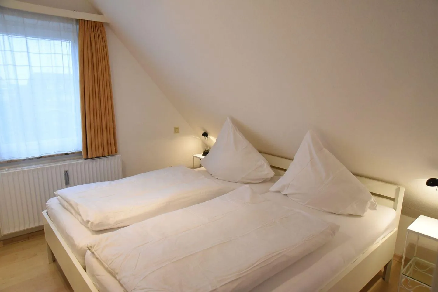 Haus Nordseegruss, App. 4 Wenningstedt - Schlafzimmer