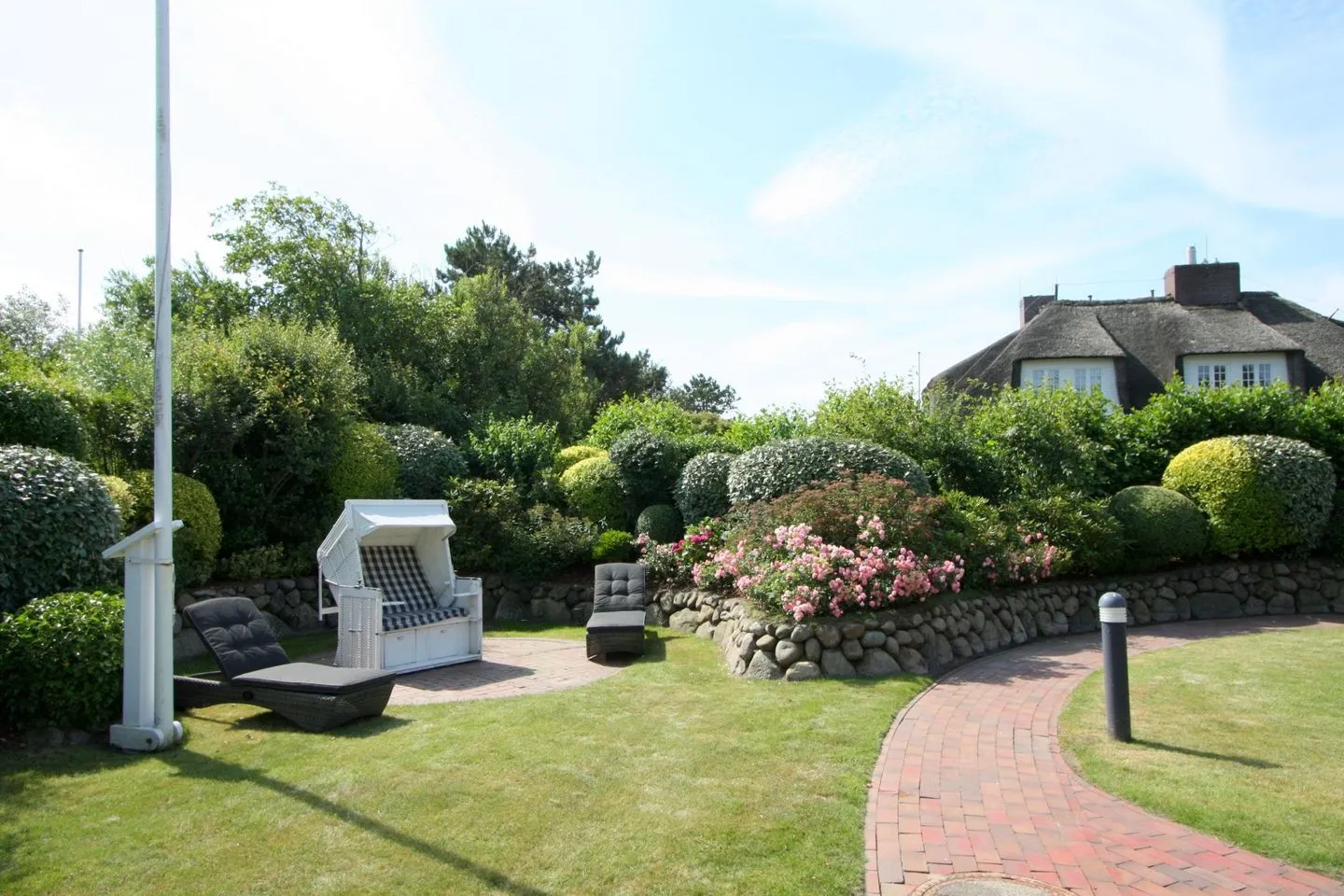 Rosenhaus unter Reet Kampen - Garten