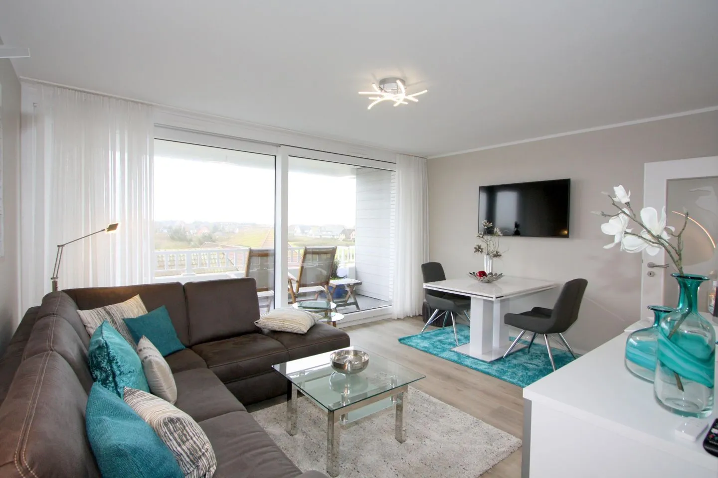 Appartement MEERzeit Wenningstedt - Wohnzimmer