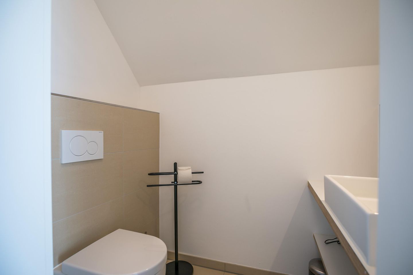 "Beach House 2, Laguna Beach 2", Gäste WC