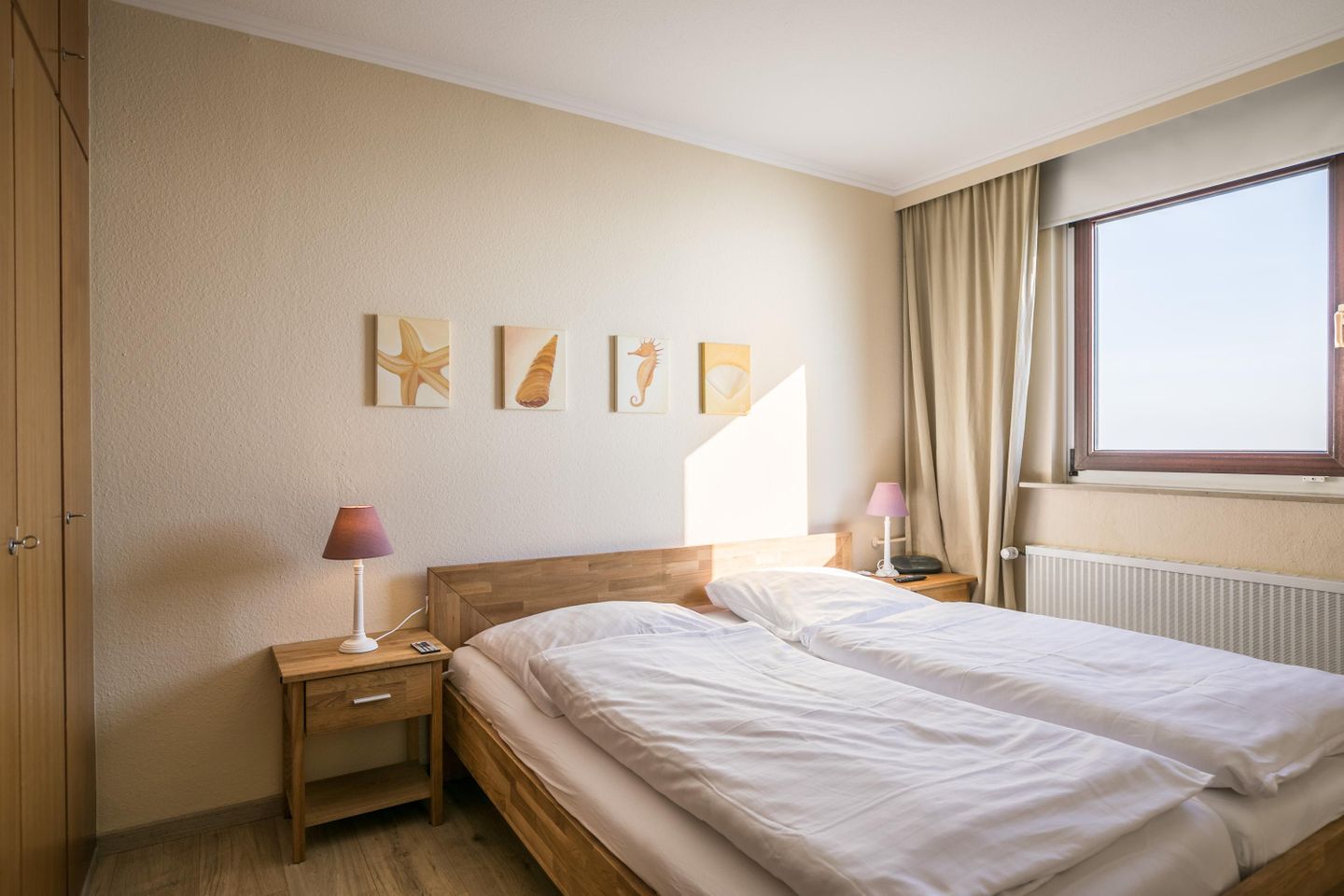 Hochhaus, Whg. Laskowski / 21. OG, Schlafzimmer 1