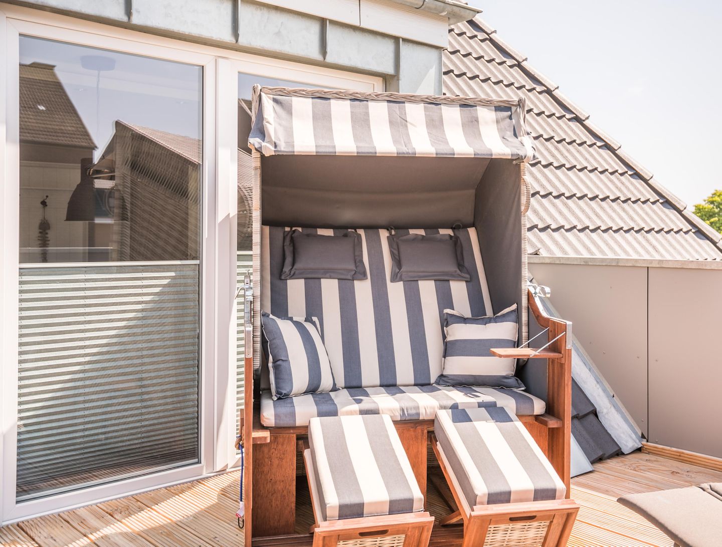 Strandpirat 2 Strandmuschel Strandkorb auf Dachterrasse