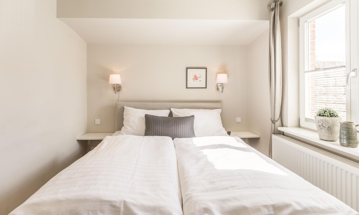 Anna Otto, Schlafzimmer 1/Boxspringbett