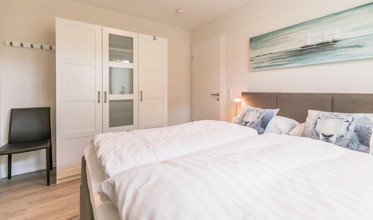 Bahnhofstraße 9, Sandbank 7, Schlafzimmer 2