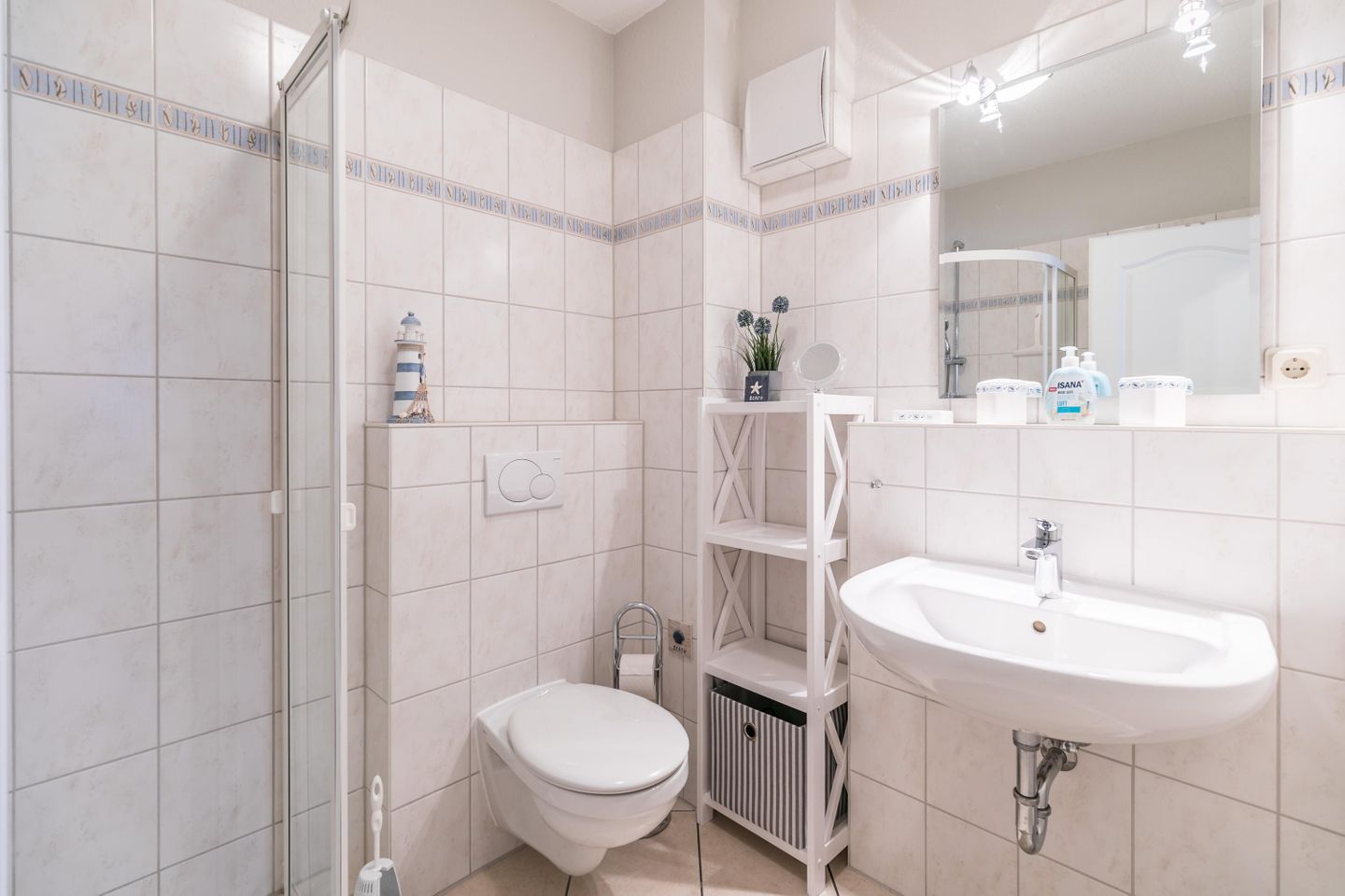 Theodor-Storm-Haus, Whg. 10 Badezimmer
