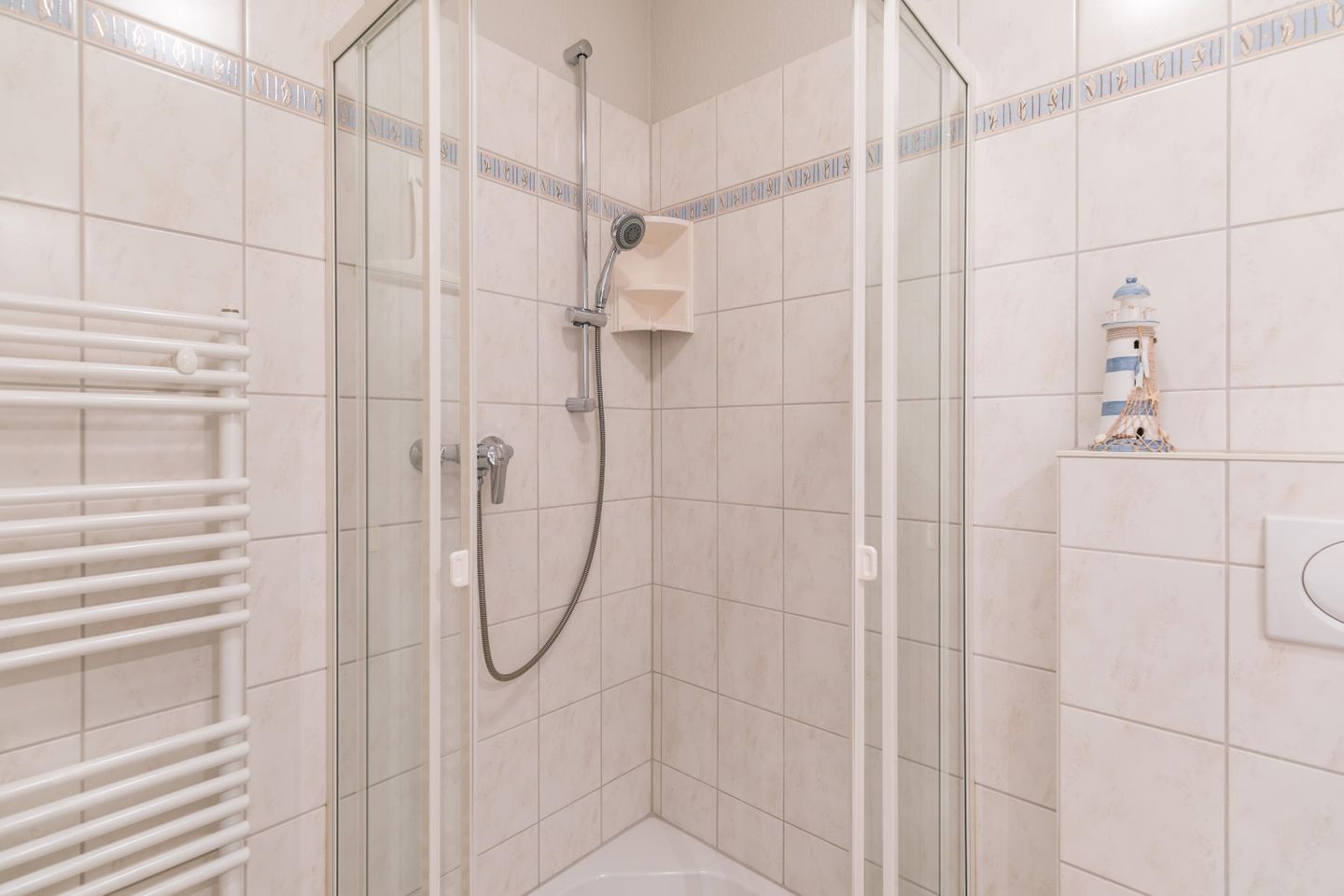 Theodor-Storm-Haus, Whg. 10 Badezimmer