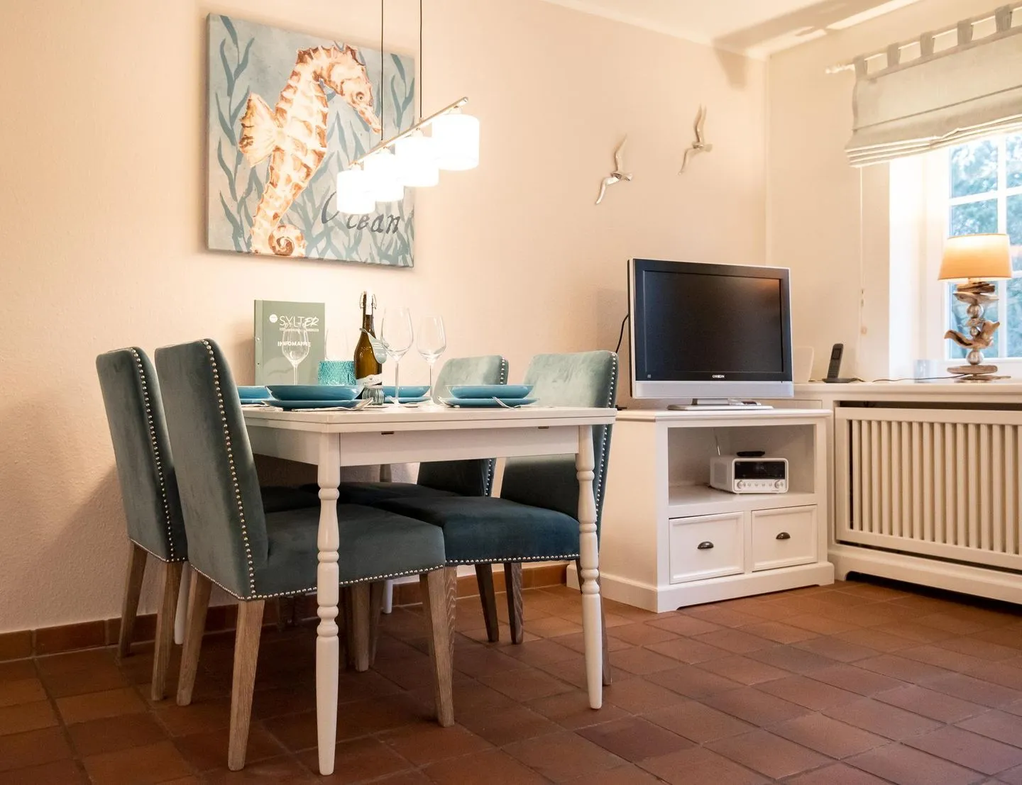 SylterPferdchen, Landhaus Köövenhüs Wenningstedt - Wohnzimmer