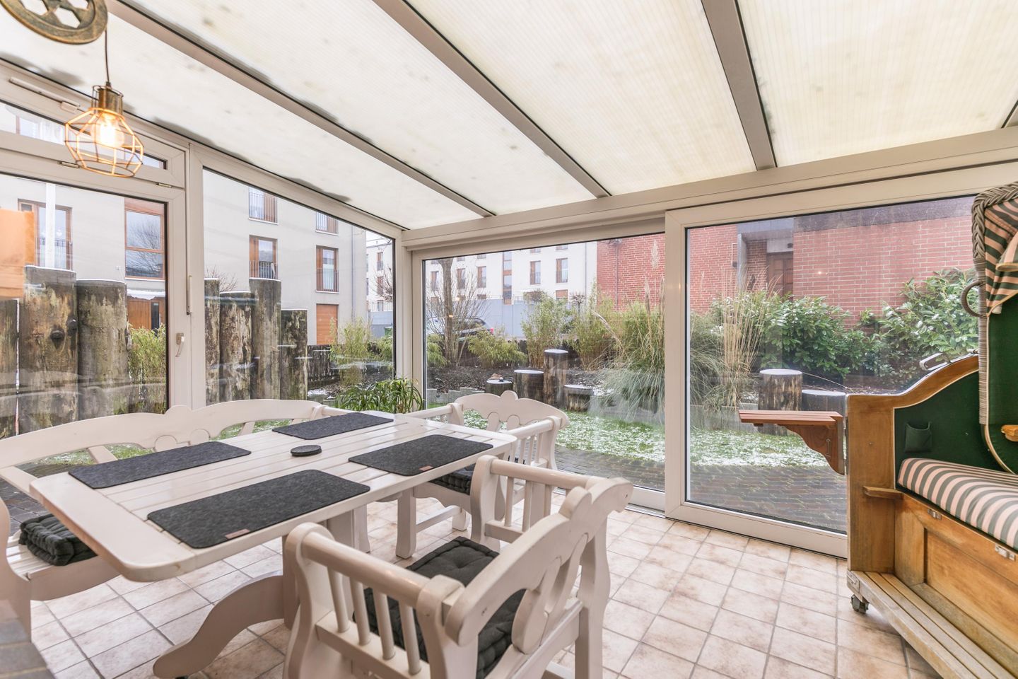 Ferienhaus Nino Terrasse mit Wintergarten