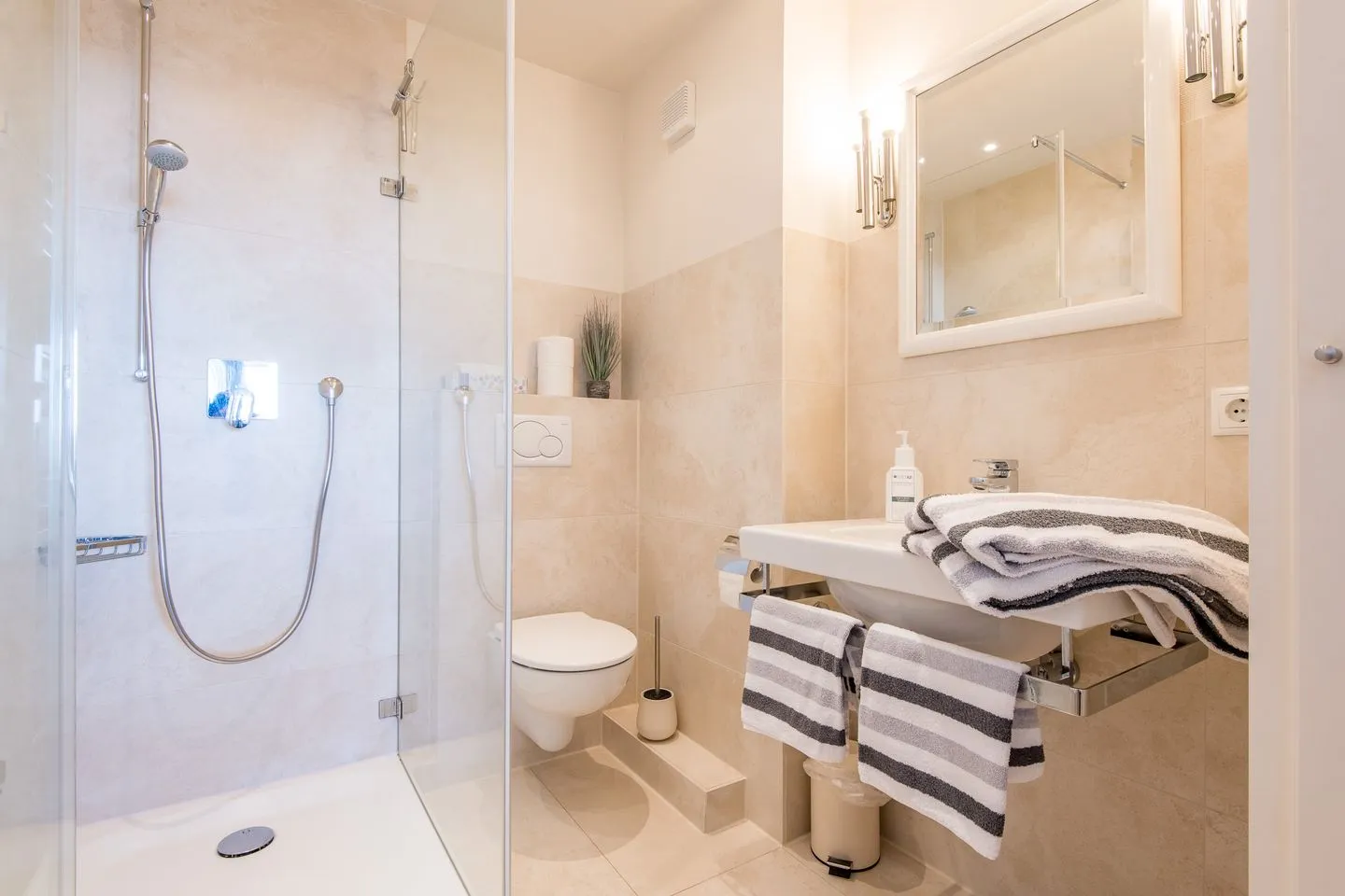 Meerblick - Logenplatz 37 Wenningstedt - Badezimmer