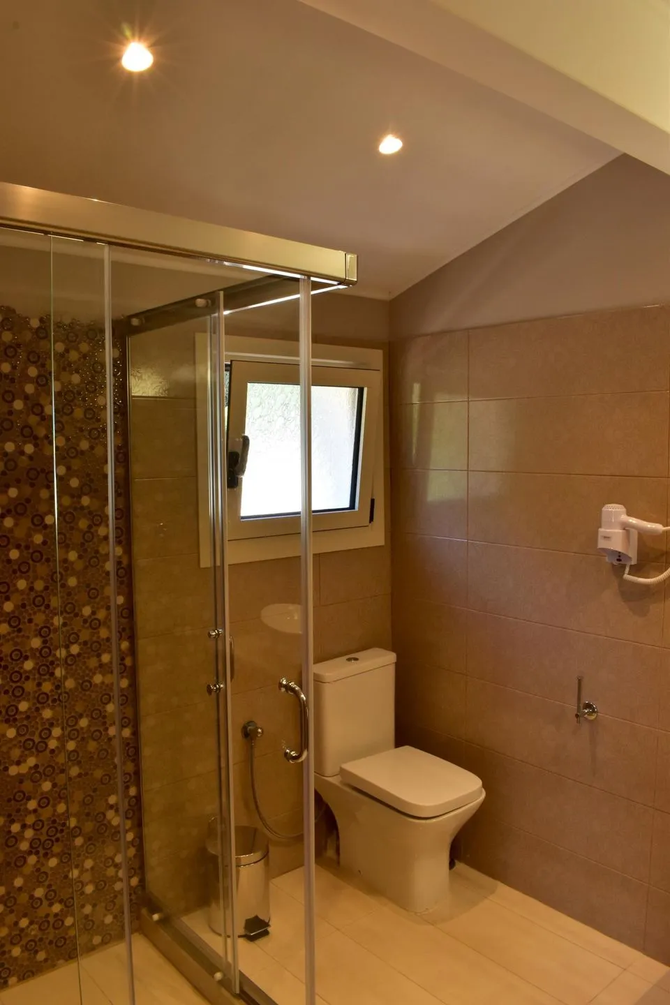  Pantokratora's Aghios Mattaios - Badezimmer