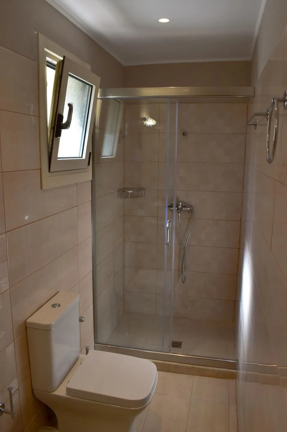  Pantokratora's Aghios Mattaios - Badezimmer