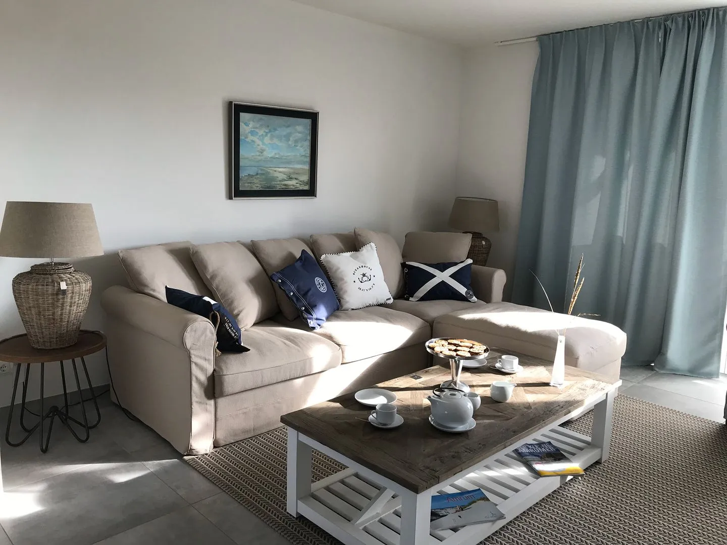 Haus *Weiße Düne* Ferienwohnung *Weiße Düne 3 / OceanView* Wittdün auf Amrum - Wohnzimmer