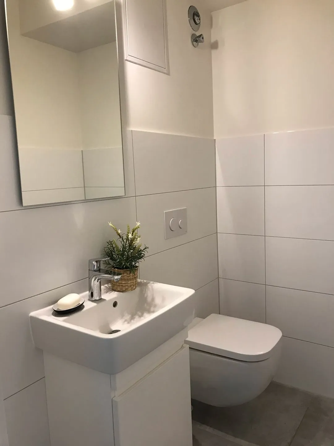 Haus *Weiße Düne* Ferienwohnung *Weiße Düne 3 / OceanView* Wittdün auf Amrum - Bad 2