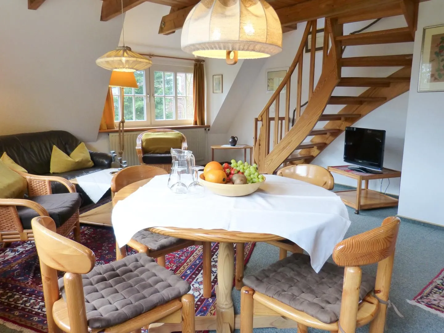 Haus Troeltsch Ferienwohnung „Bi Elschen" Nebel auf Amrum - Esstisch in det Ferienwohnung Bi Elschen in Nebel auf Amrum