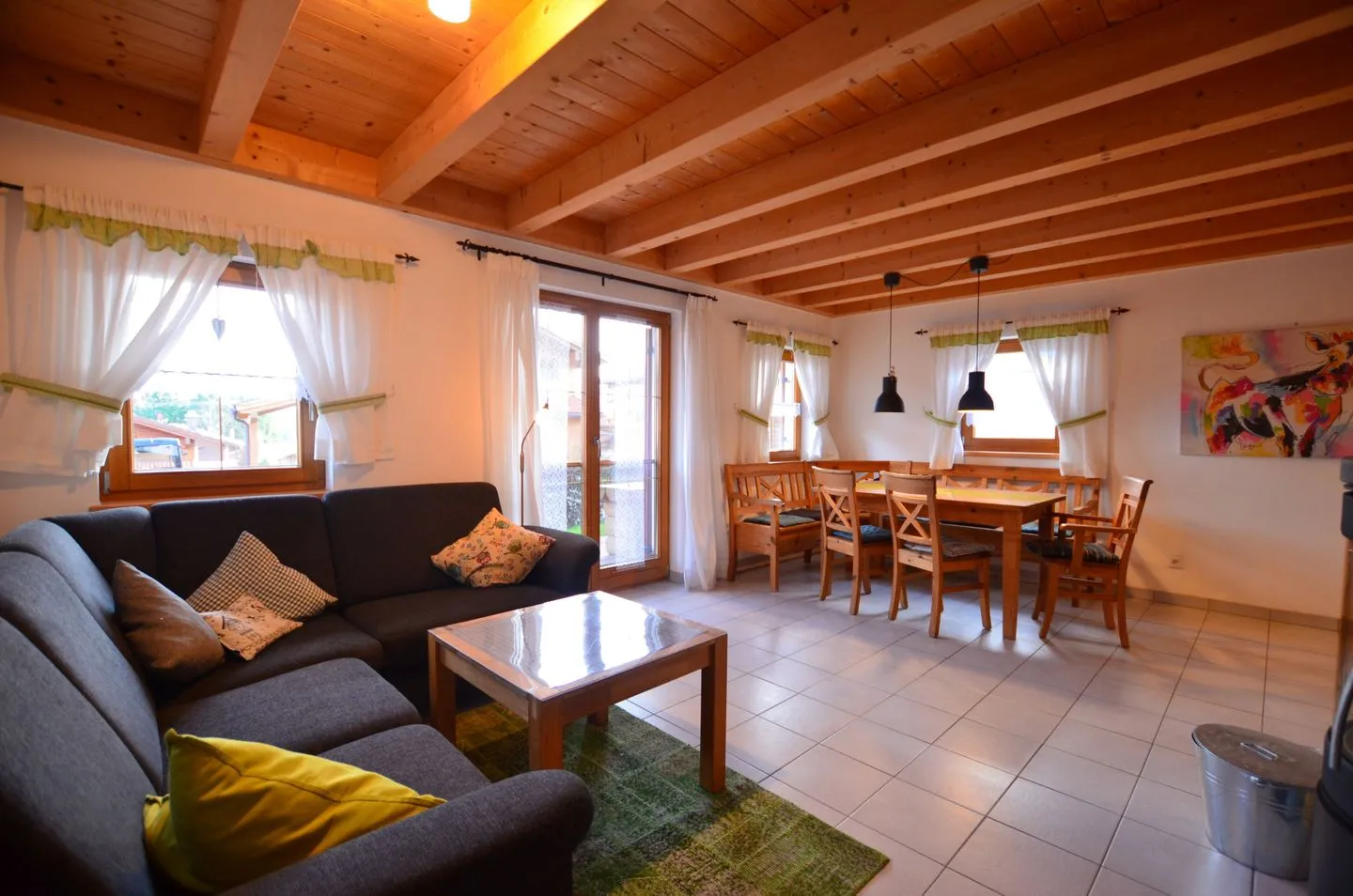 Bunte Kuh - Feriendorf Via Claudia Haus 52 Lechbruck am See - Wohnzimmer