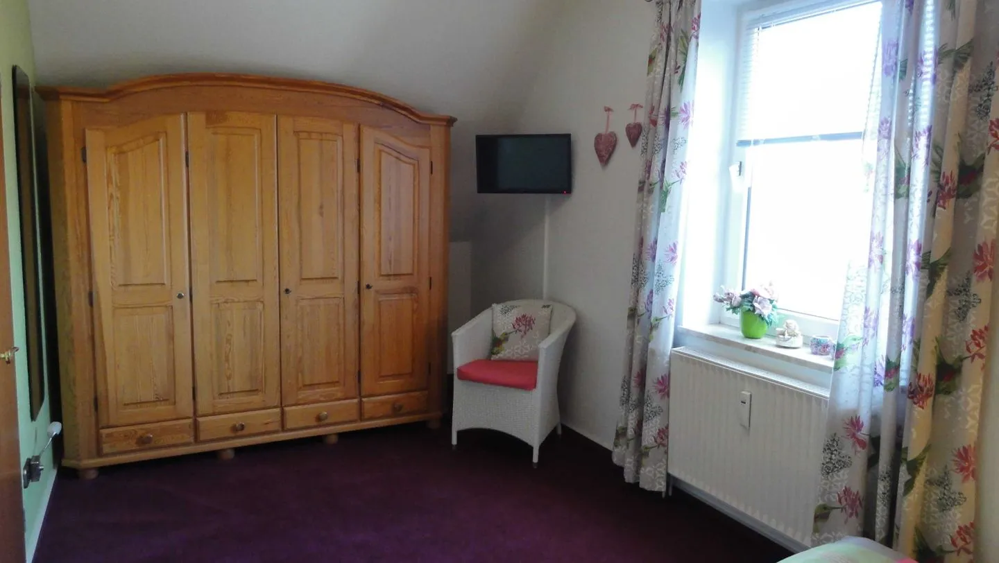 (STR74b) Ferienwohnung "Sevimli" Niendorf - Wohnzimmer
