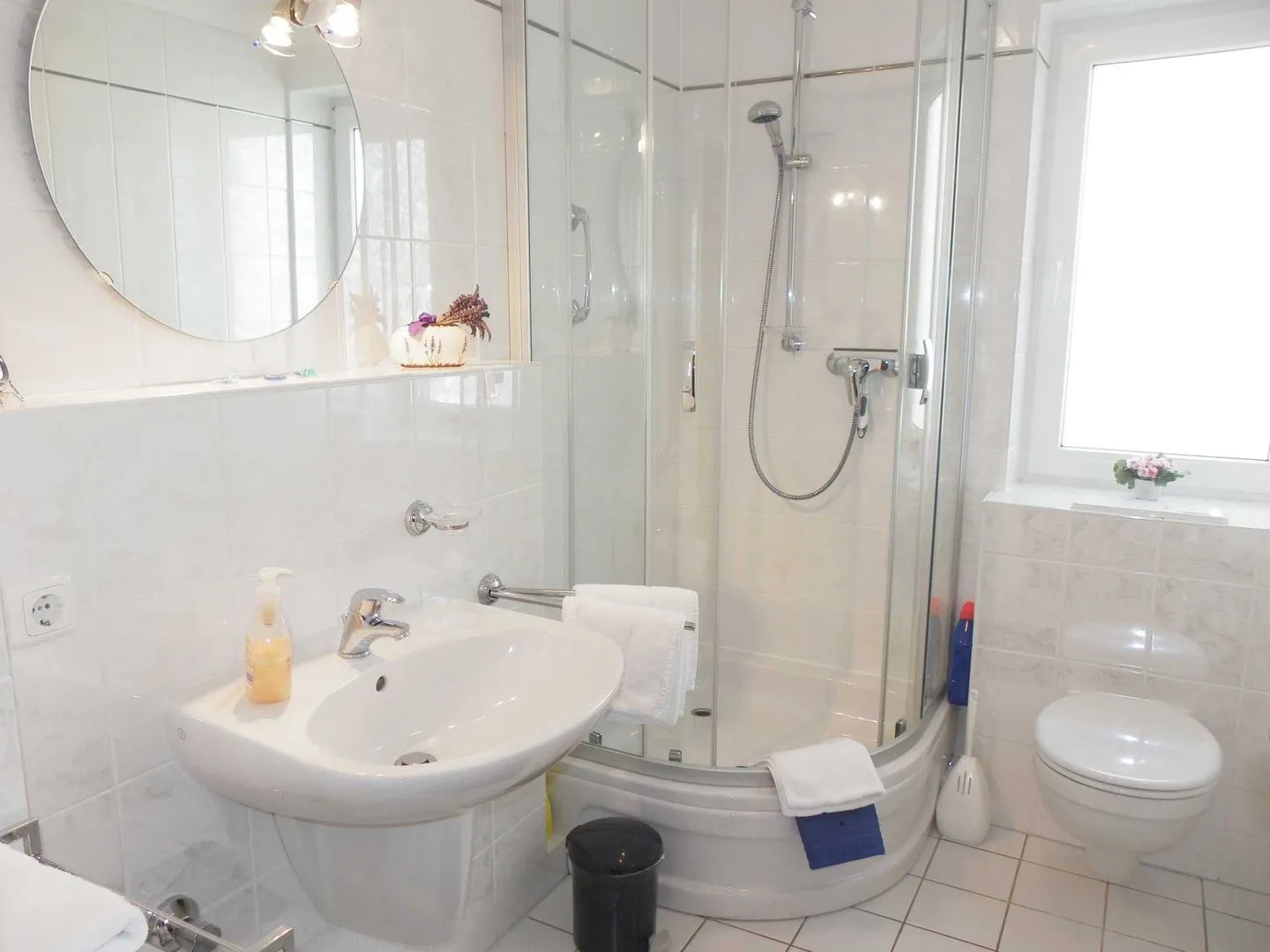 (STR108) Ferienwohnung "Haus Södenwind" Niendorf - Badezimmer