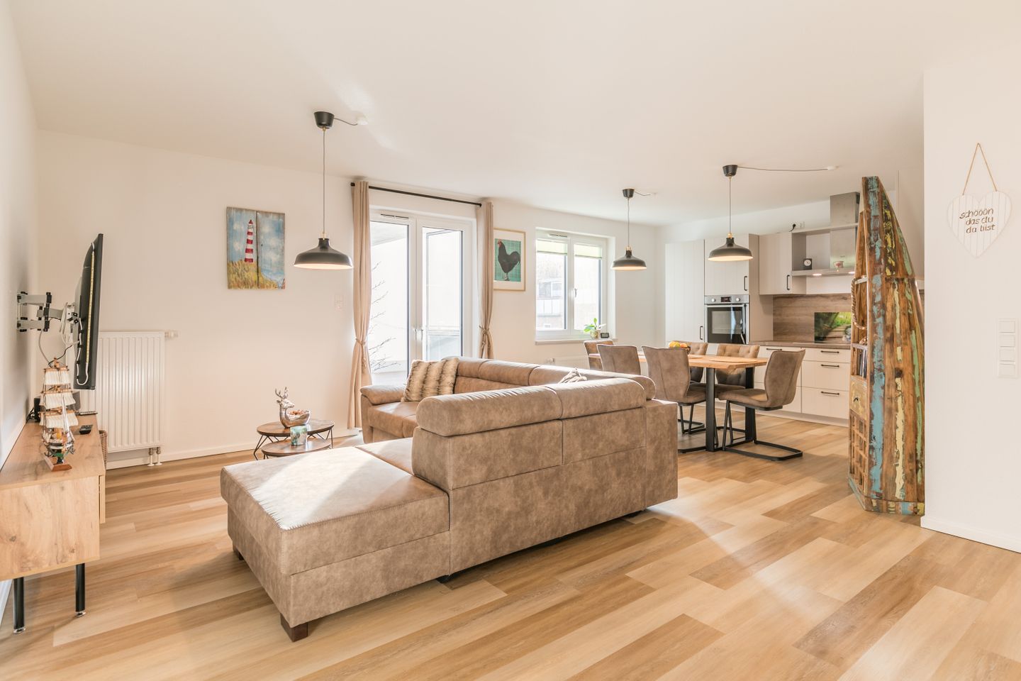 Bahnhofstrasse 9, Appartement One, Essbereich