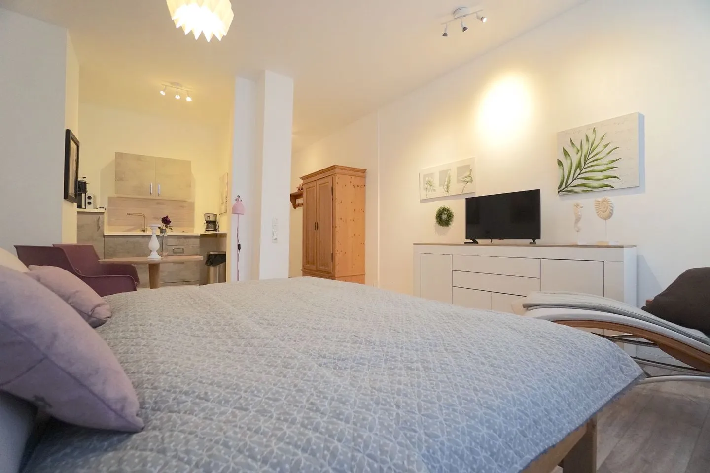Gemütliches Apartment Freyja in zentraler Lage in Schleswig Schleswig - Bett