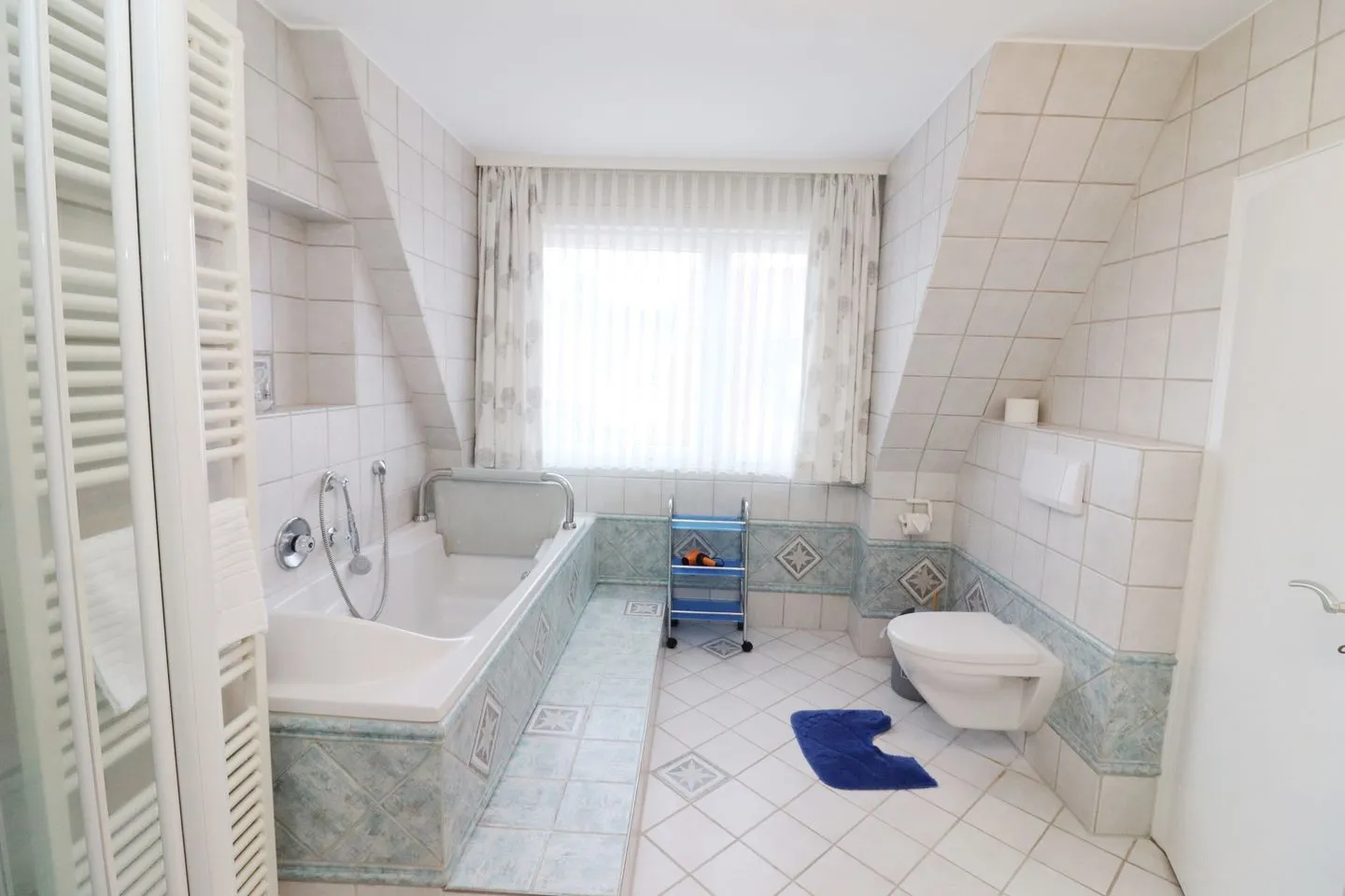 AO19 vorne Büsum - Badezimmer