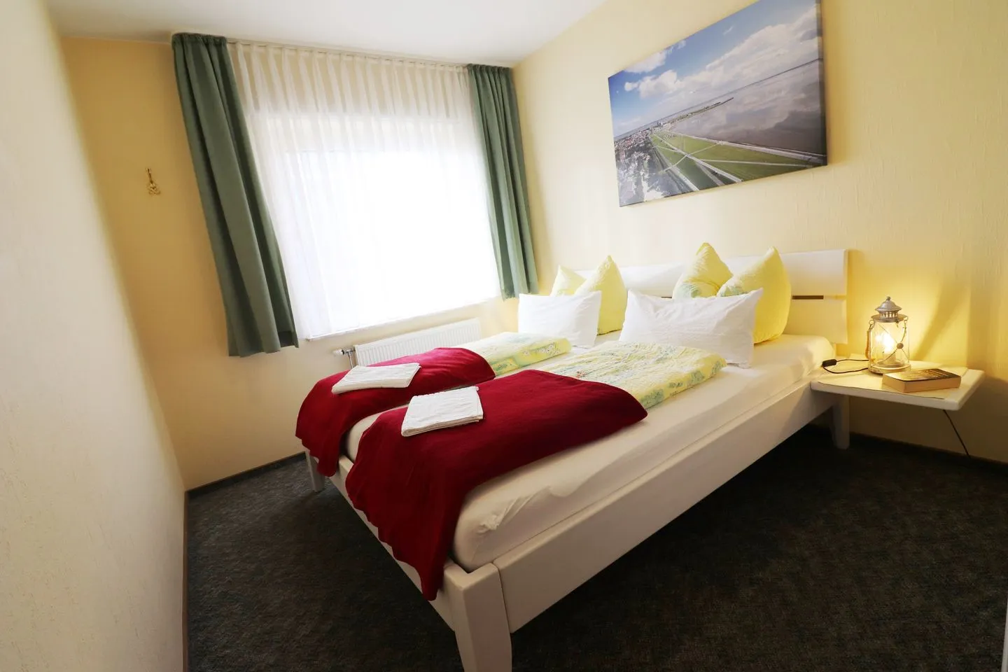 Haus Dithmarschen Wohnung 3 Büsum - Schlafzimmer