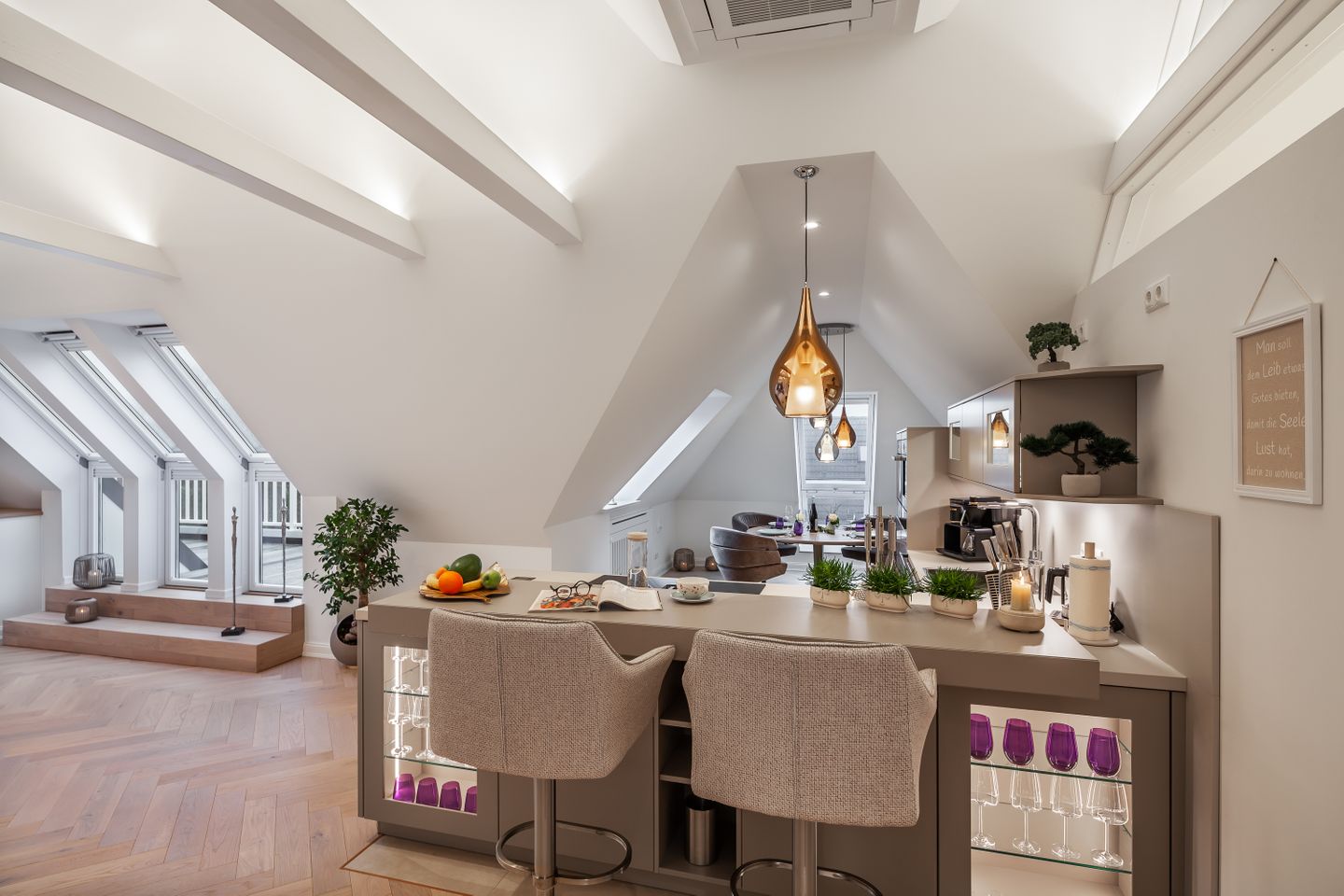 WOLKEN.NEST Penthouse-Suite, Küchenzeile