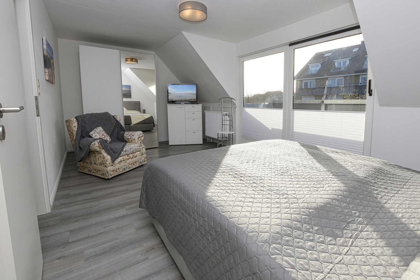 Haus im Törn, Whg. 1, Schlafzimmer 1 / TV