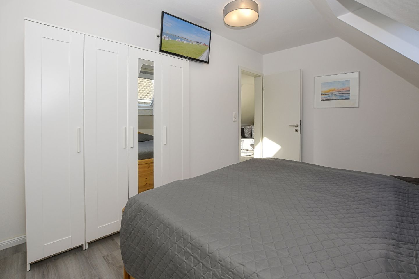 Haus im Törn, Whg. 3, Schlafzimmer 1 / TV