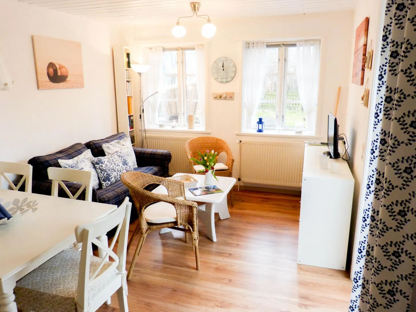 Hüs Sanskiin Ferienwohnung *Hopelfask* Süddorf auf Amrum - Wohnzimmer in der Ferienwohnung Hopelfask in Süddorf auf Amrum