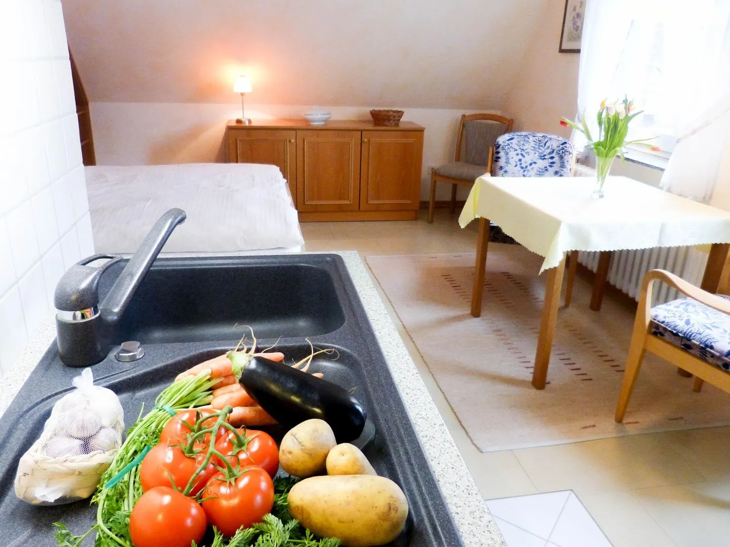 Haus *Üüs Aran* Ferienwohnung *Üüs Aran 7* Süddorf auf Amrum - Küche / Küchenzeile