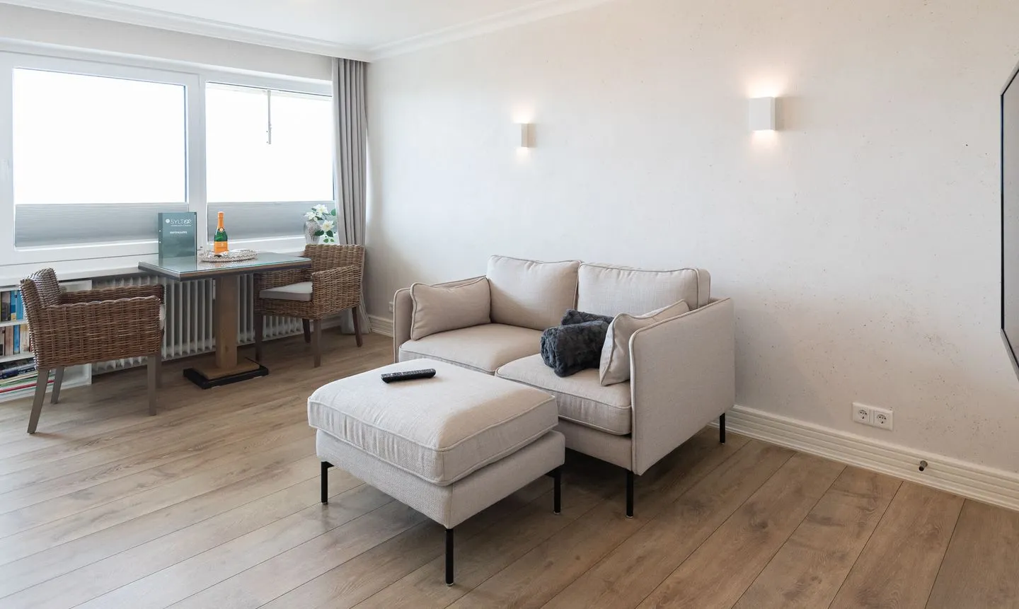 Meerblick - Logenplatz 26 Wenningstedt - Wohnzimmer