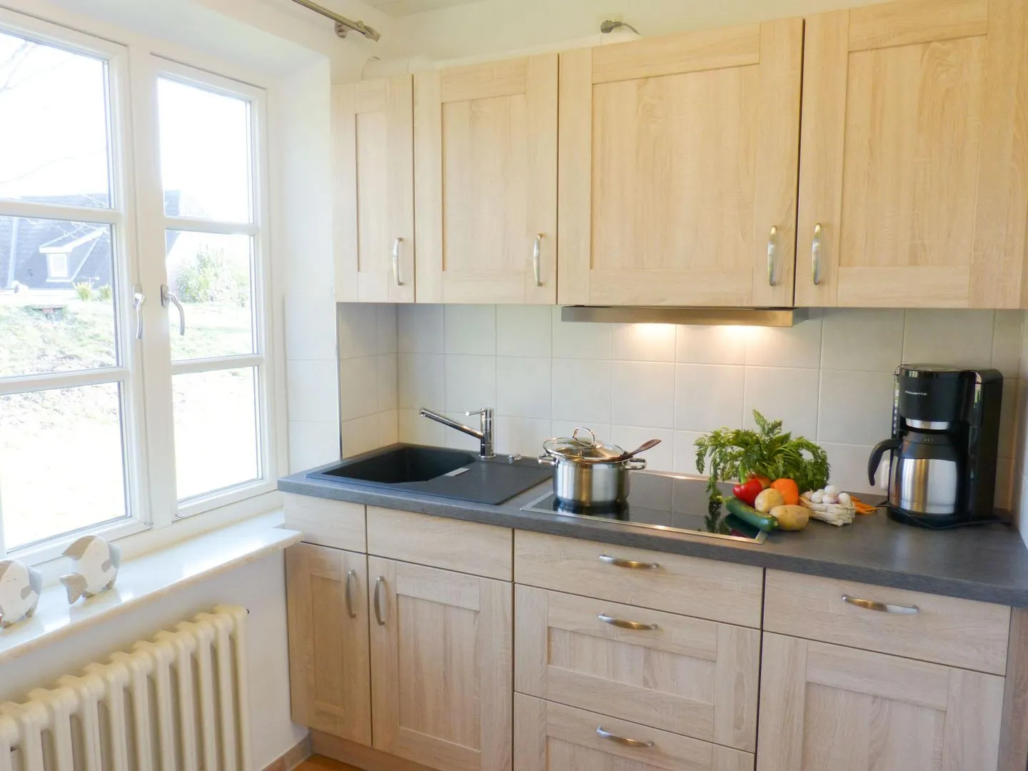 Bungalow *Ual Welhüs* Norddorf auf Amrum - Küchenzeile