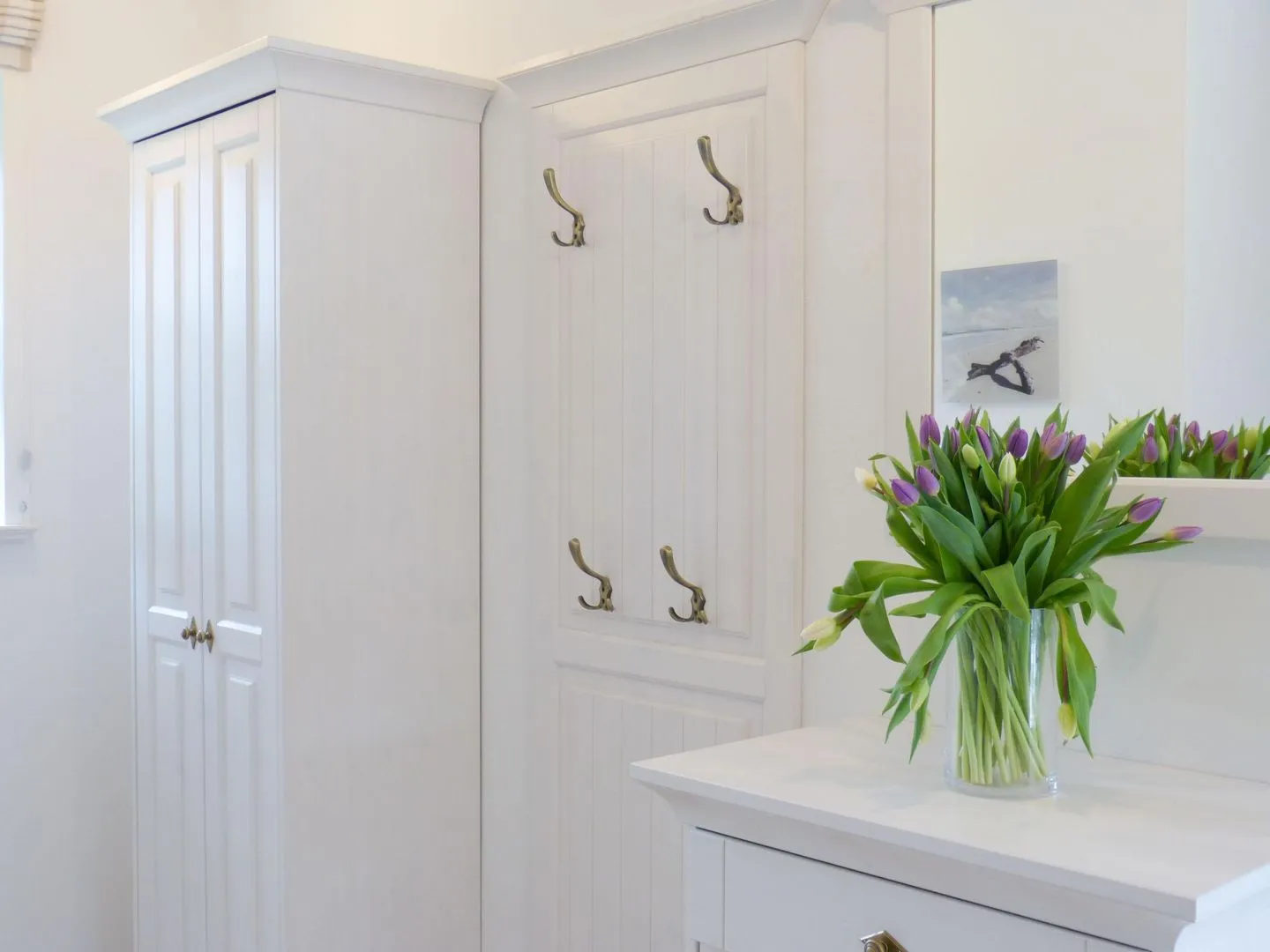 Heidehüs Friesenhaushälfte *Seepferdchen* Süddorf auf Amrum - Garderobe in der Ferienwohnung Seepferdchen in Süddorf auf Amrum