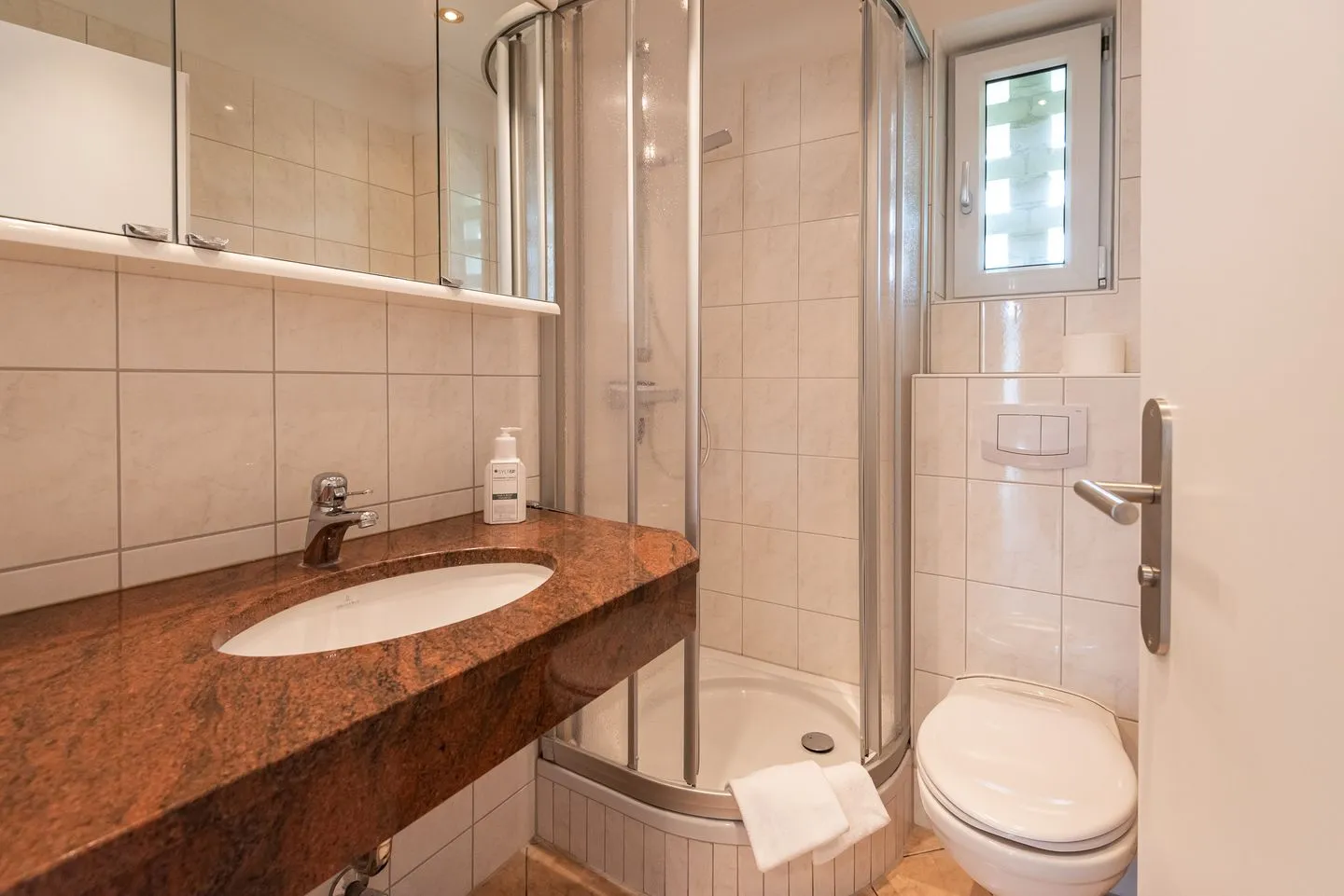 Käptn Gordons Island Wenningstedt - Badezimmer