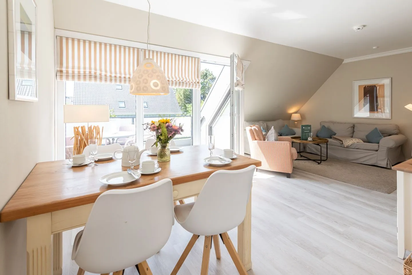 Käpt'n Gordon, App. 15 Wenningstedt - Wohnzimmer