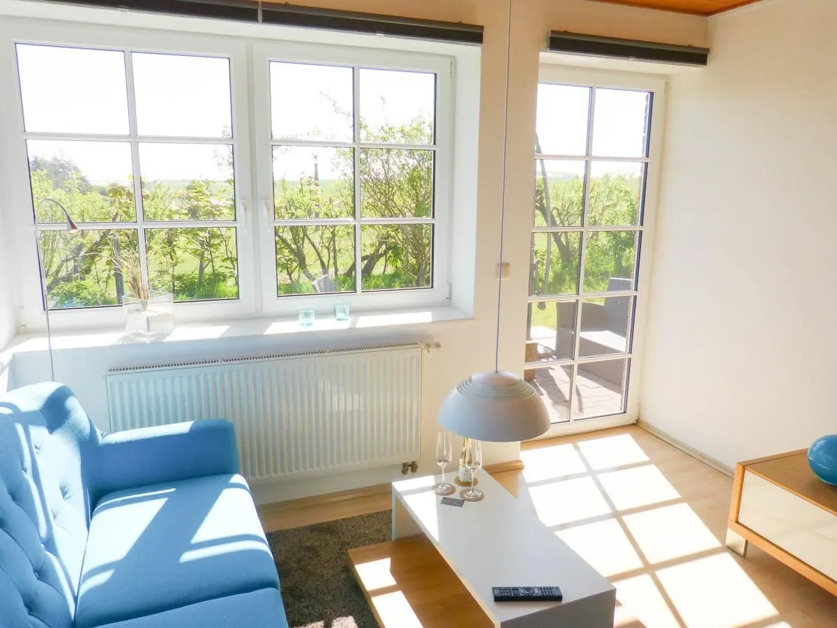 Haus Nordlicht Ferienwohnung *At Nuurdlacht* Nebel auf Amrum - Gartenblick aus der Ferienwohnung At Nuurdlacht in Nebel auf Amrum