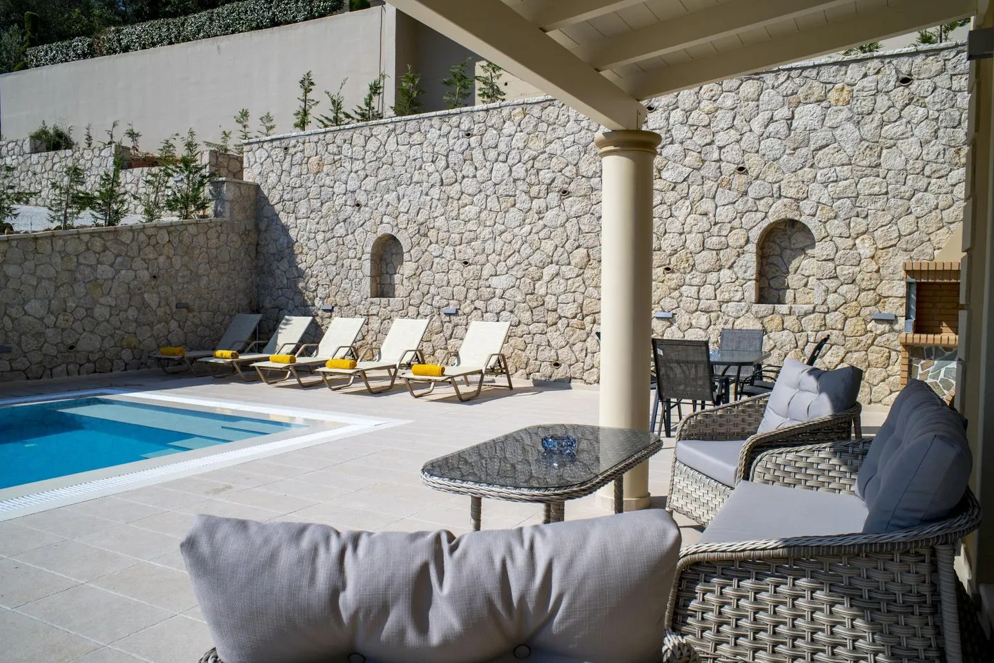  Villa Korfiatissa Aghios Mattaios - Pool view