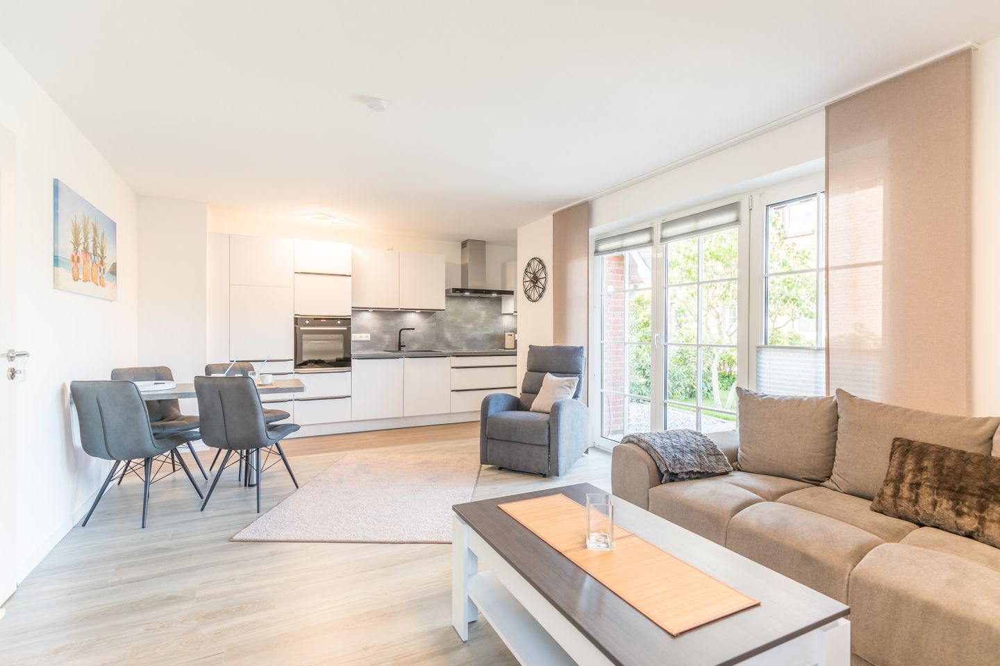 Ferienwohnung Land & Meer Küchenzeile