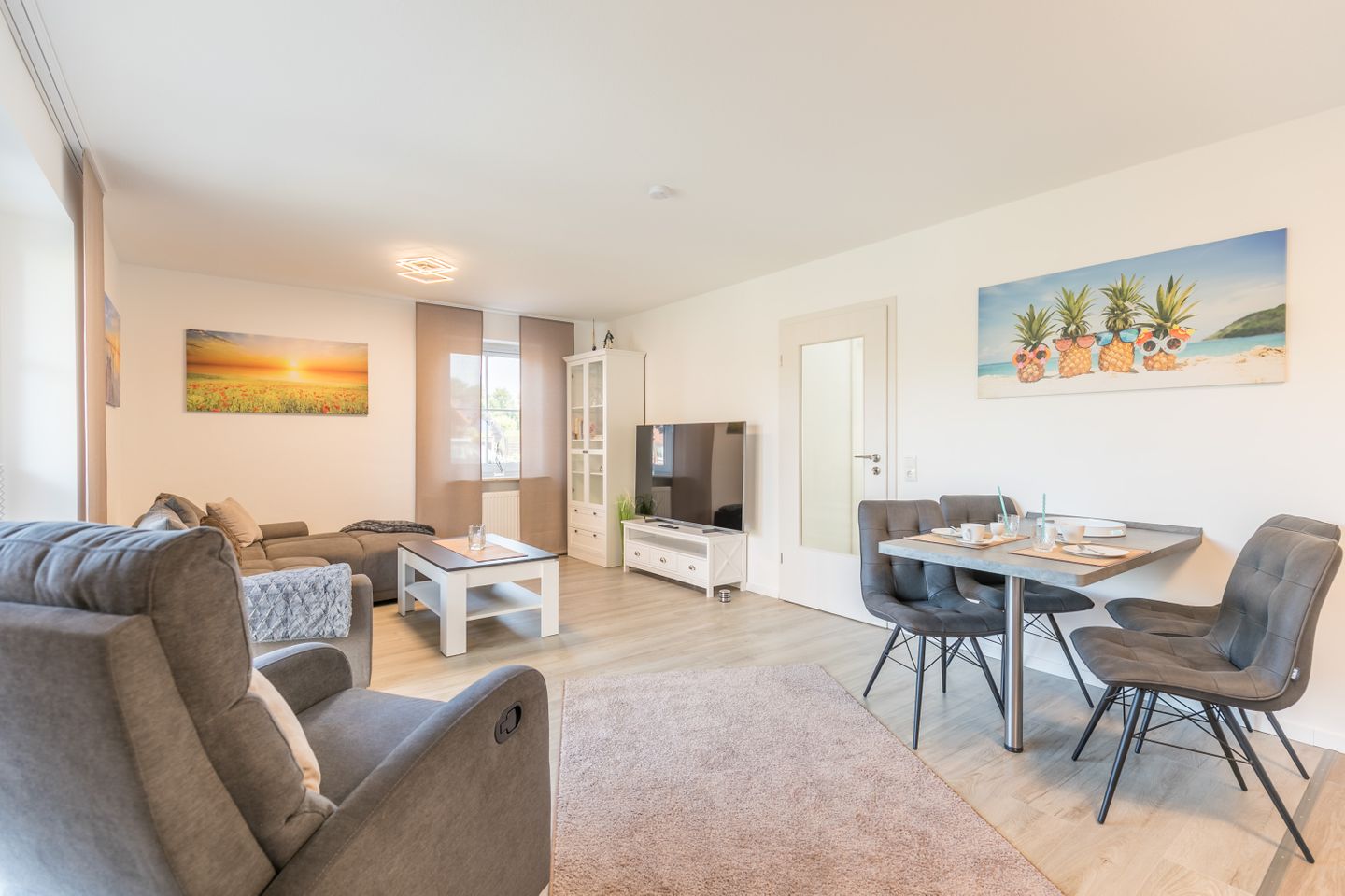 Ferienwohnung Land & Meer Wohnzimmer