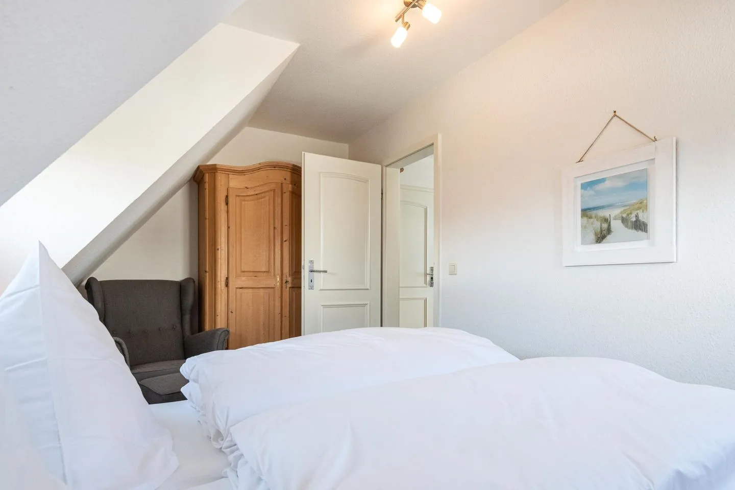 LH Dwarslöper, App.3 Wenningstedt - Schlafzimmer