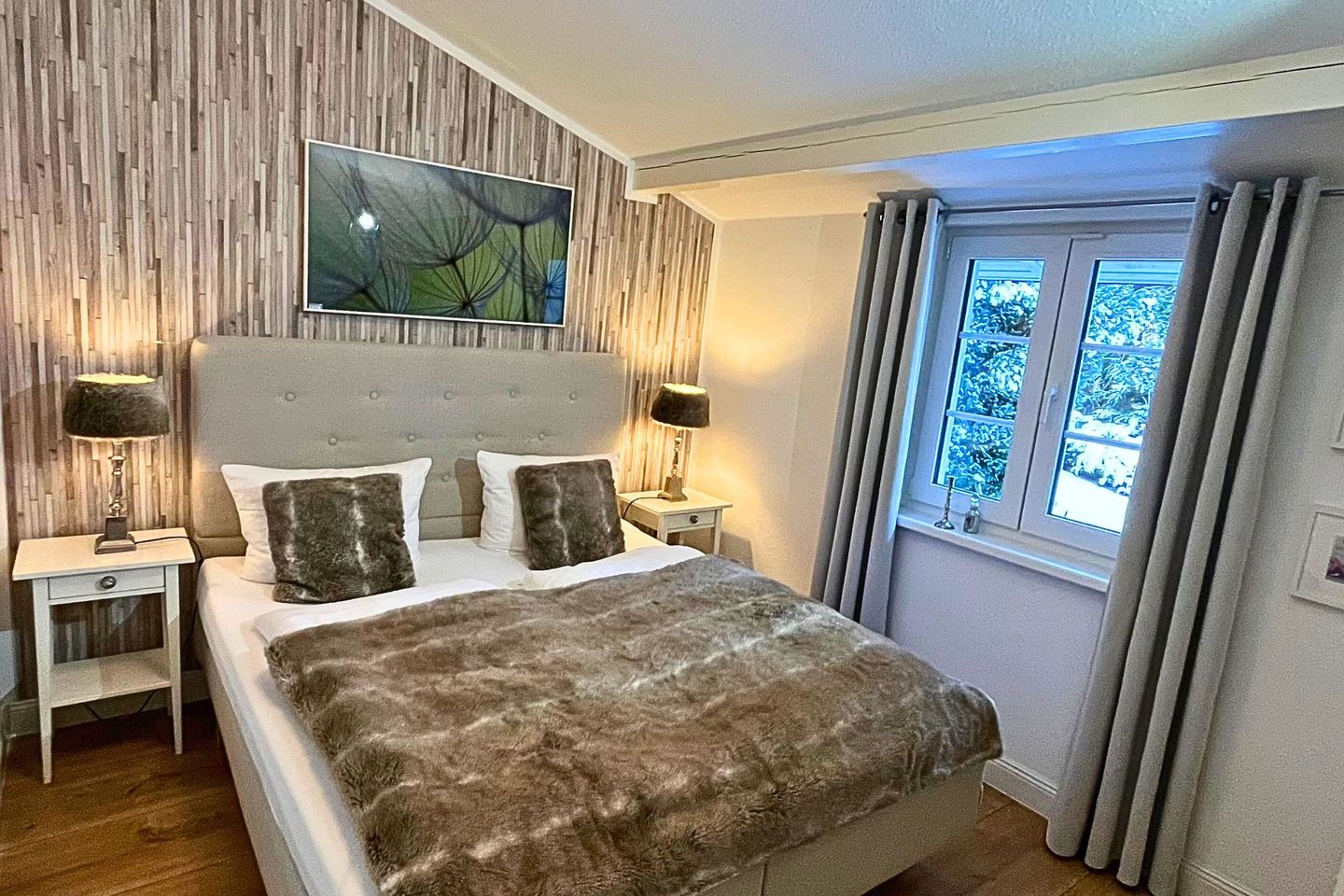  Geräumiges Ferienhaus mit Sauna, Glasfaser und herrlichem Blick in die Berge Hochsauerland - Schlafzimmer