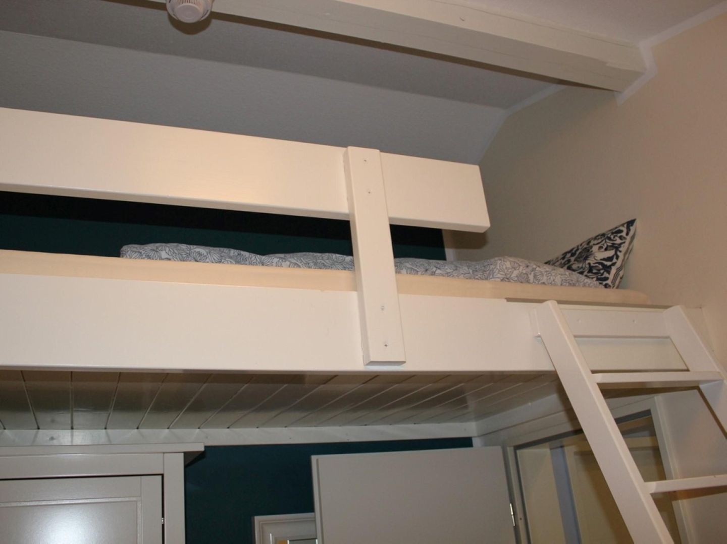  Geräumiges Ferienhaus mit Sauna, Glasfaser und herrlichem Blick in die Berge Hochsauerland - Schlafzimmer