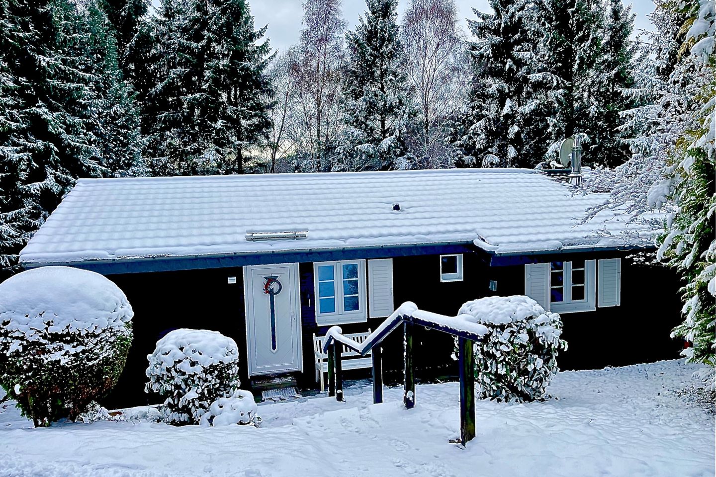  Geräumiges Ferienhaus mit Sauna, Glasfaser und herrlichem Blick in die Berge Hochsauerland - 