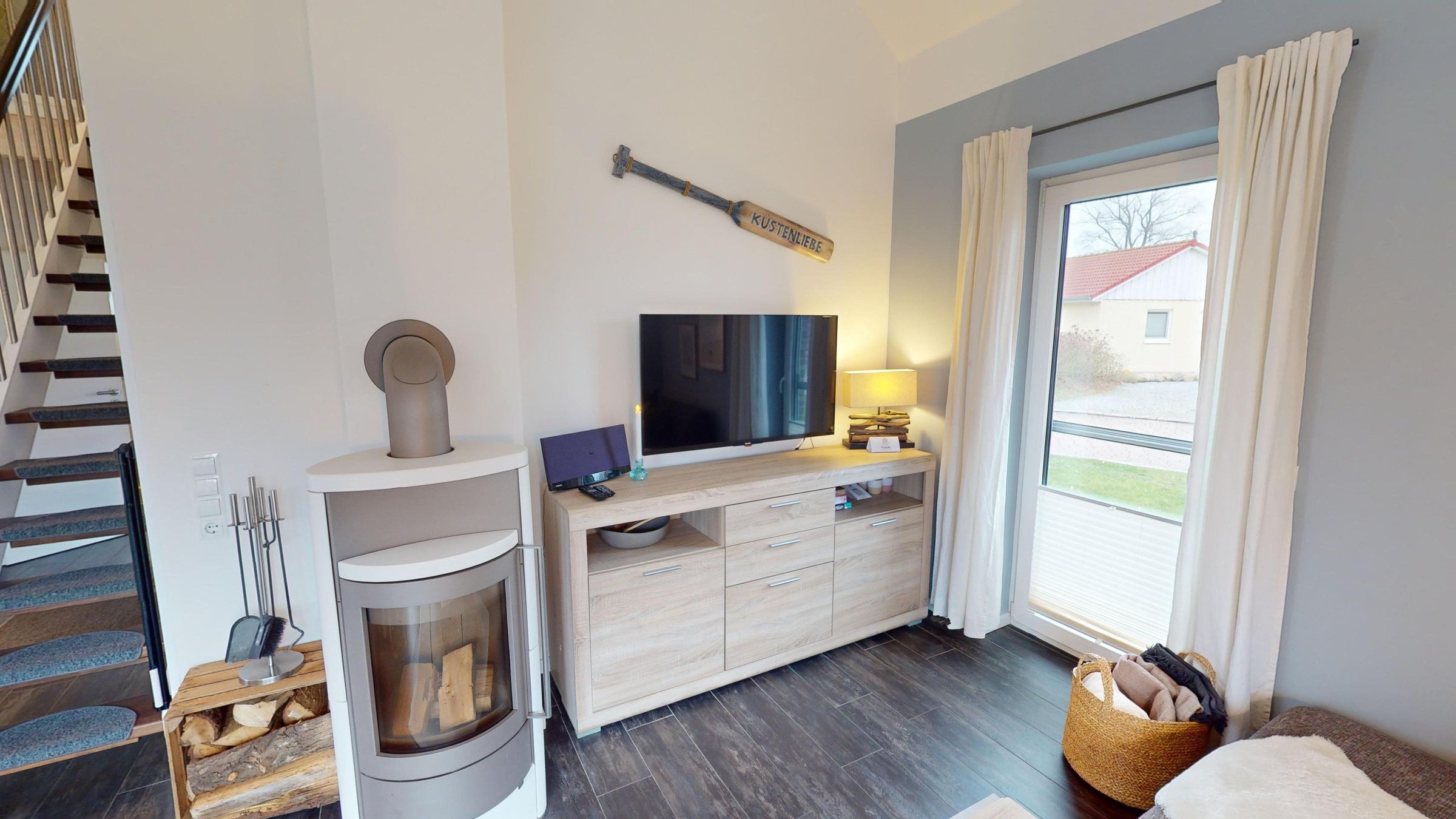 Kamin-/Ofen