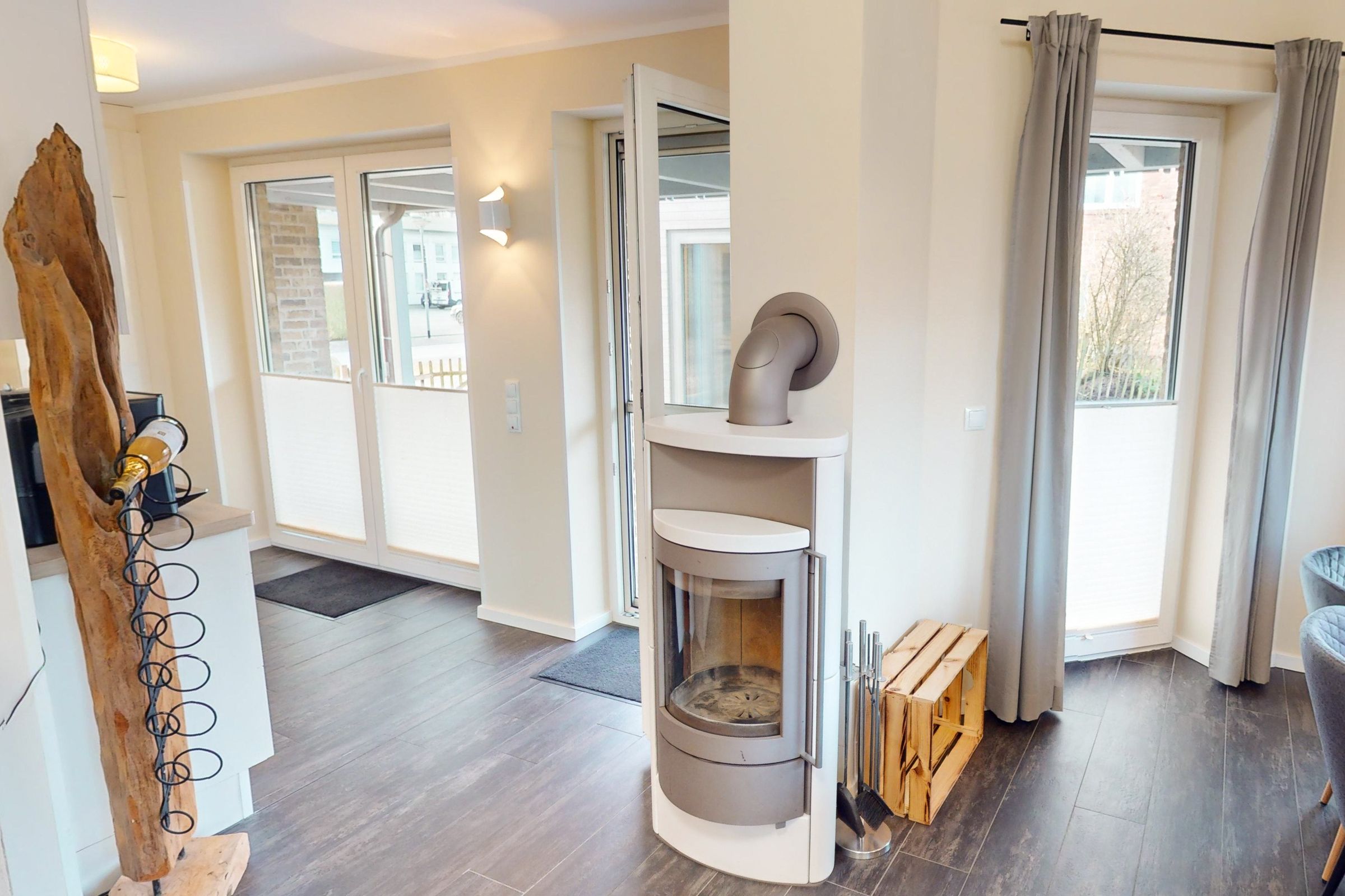 Kamin-/Ofen
