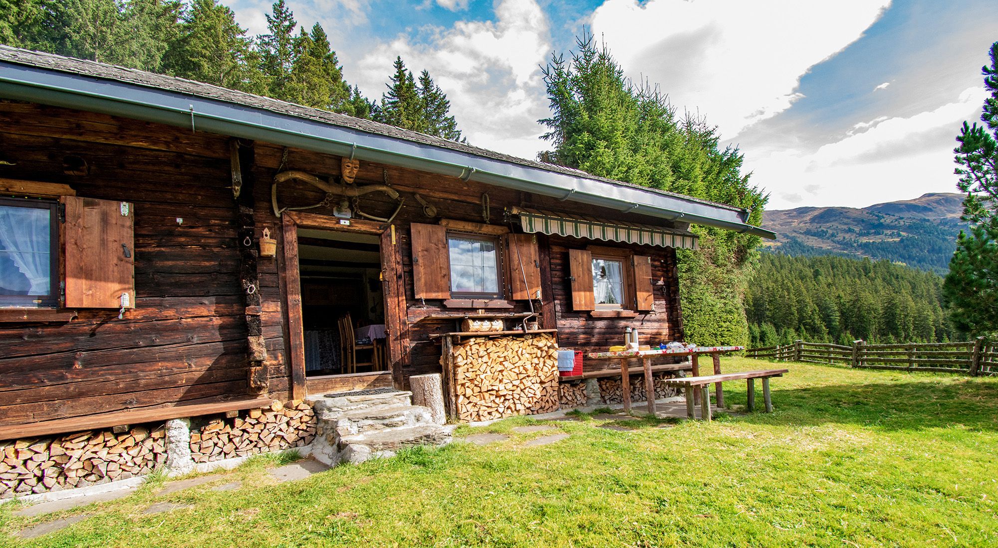  Gilferthütte | Tuxer Alpen | Tirol Nordtirol - Fassade / Eingang